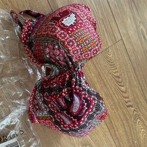 NWOT 34DDD halter swim top Victoria Secret